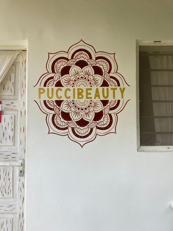 Pucci House Watamu Bed & Breakfast Exterior photo