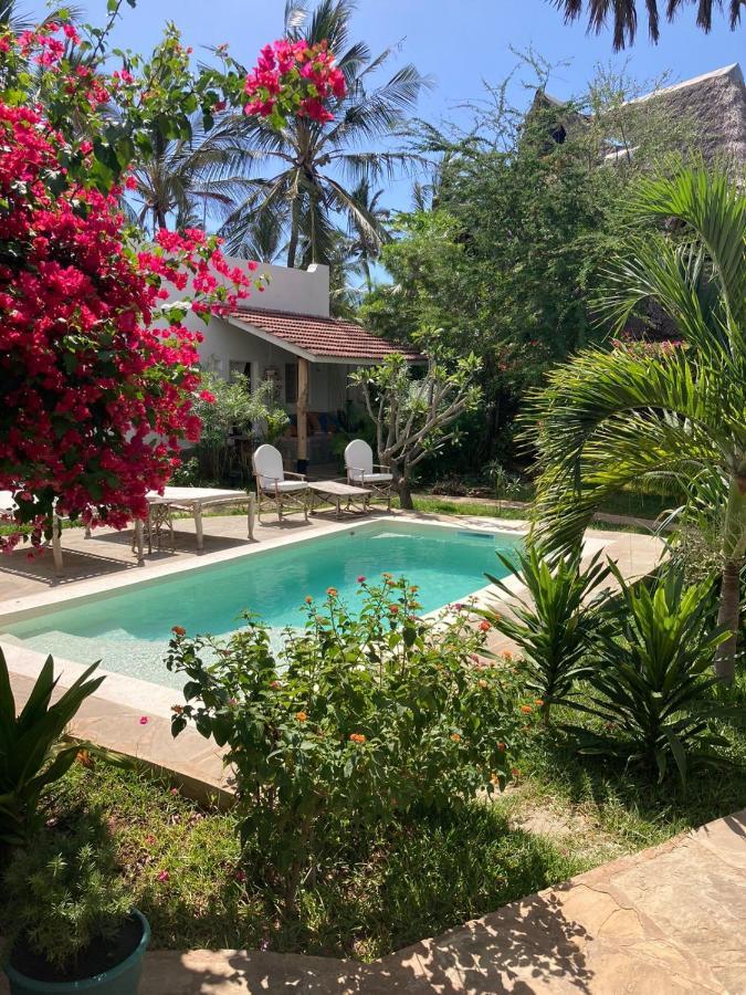 Pucci House Watamu Bed & Breakfast Exterior photo