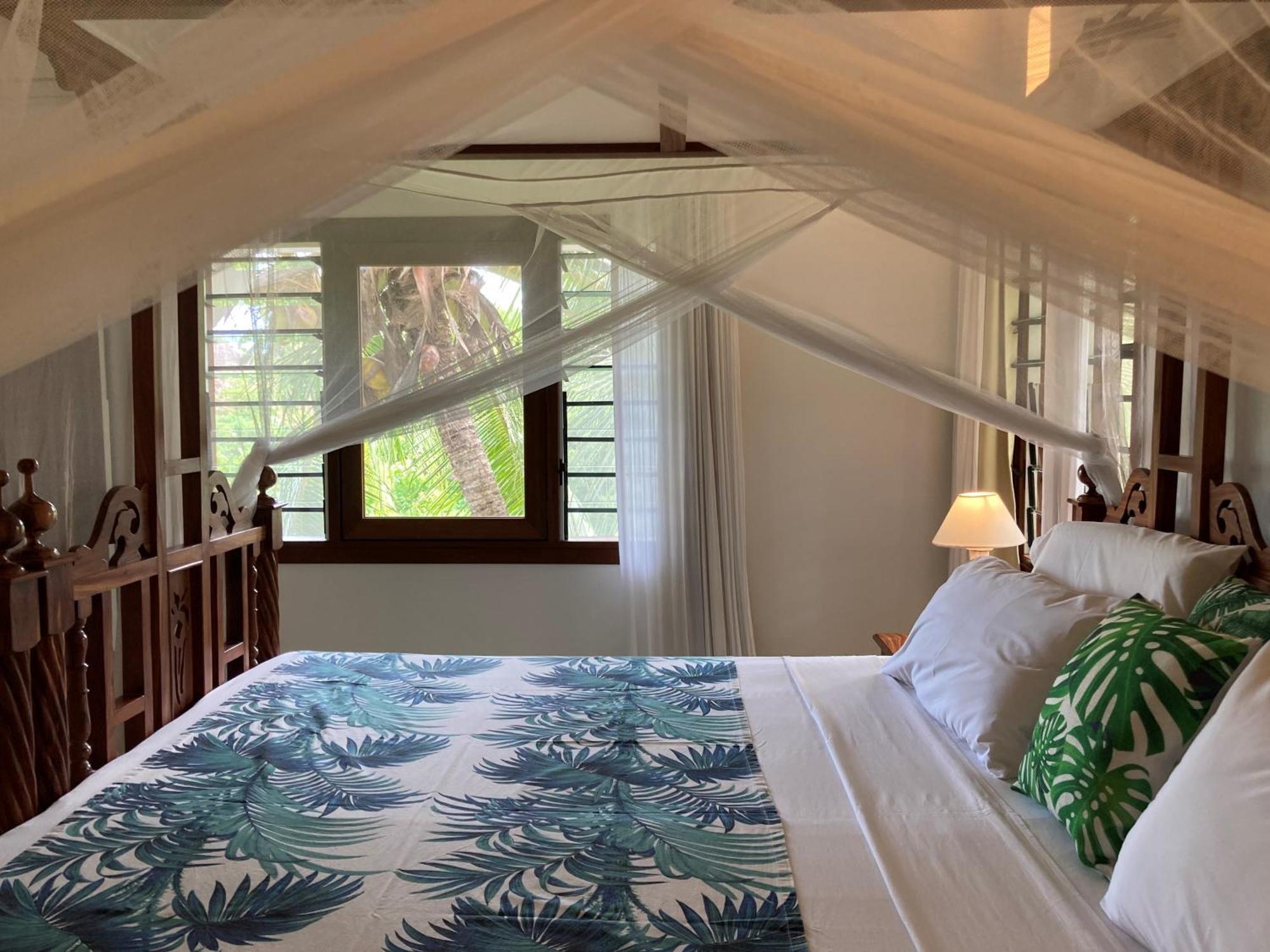 Pucci House Watamu Bed & Breakfast Exterior photo